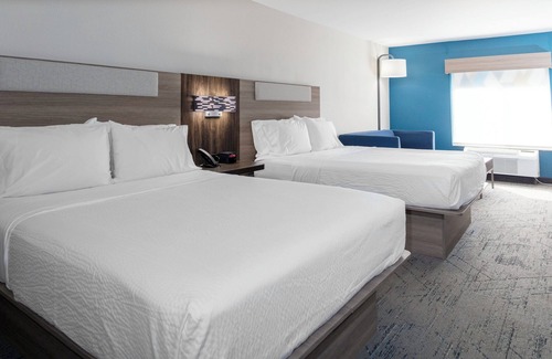 Florence Hotel | Holiday Inn Express Hotel & Suites FLORENCE NORTHEAST by IHG