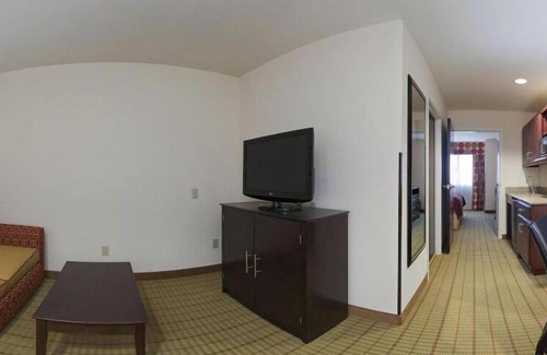 Florence Hotel | Holiday Inn Express Hotel & Suites FLORENCE NORTHEAST by IHG