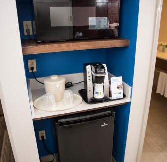 Lexington Hotel | Holiday Inn Express Hotel & Suites Lexington-Downtown University by IHG