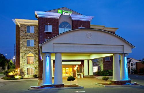 Lexington Hotel | Holiday Inn Express Hotel & Suites Lexington-Downtown University by IHG