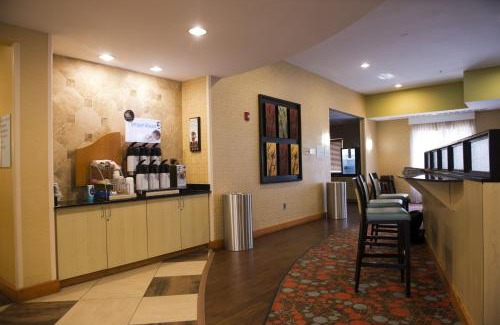 Lithonia Hotel | Holiday Inn Express Hotel & Suites Atlanta East - Lithonia by IHG