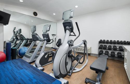West Pensacola Hotel | Holiday Inn Express Hotel & Suites Pensacola-West Navy Base by IHG