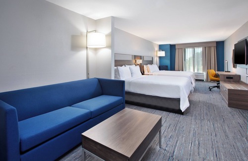 Arcadia Hotel | Holiday Inn Express I-26 & Us 29 At Westgate Mall by IHG