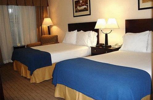 Downtown Little Rock Hotel | Holiday Inn Express Little Rock-Airport by IHG