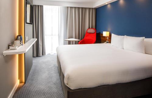 Custom House Hotel | Holiday Inn Express London - ExCel by IHG