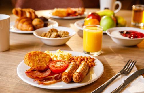 Custom House Hotel | Holiday Inn Express London - ExCel by IHG