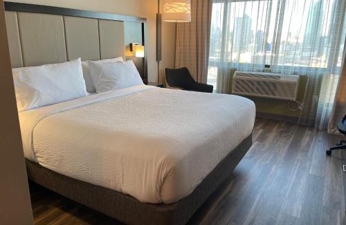 Hunters Point Hotel | Holiday Inn Express Long Island City E - New York by IHG