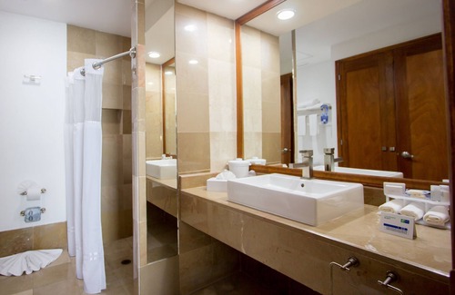 Nuevo Laredo Hotel | Holiday Inn Express Nuevo Laredo by IHG