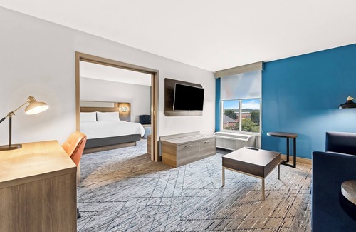 Hendersonville Hotel | Holiday Inn Express Nashville-Hendersonville by IHG