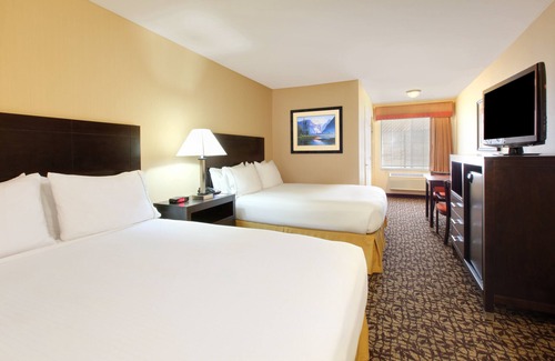 Oakdale Hotel | Holiday Inn Express Oakdale by IHG
