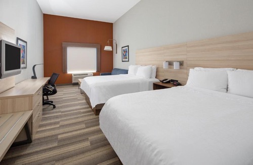 Ontario Hotel | Holiday Inn Express Ontario by IHG