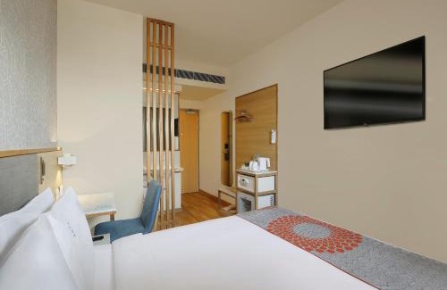 Hinjawadi Hotel | Holiday Inn Express Pune Hinjewadi by IHG