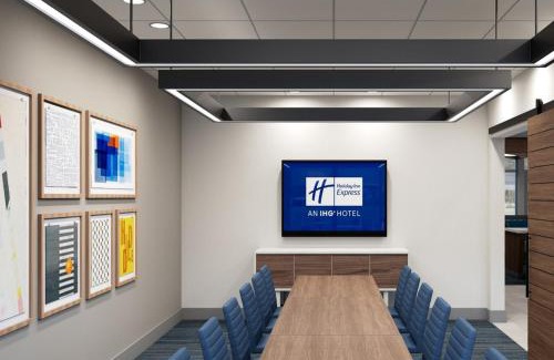 Redding Hotel | Holiday Inn Express Redding North by IHG