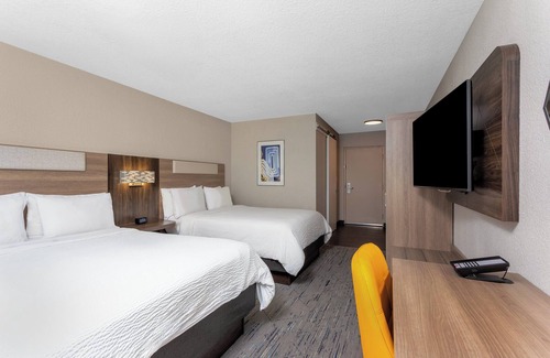 Florida City Hotel | Holiday Inn Express & Suites Florida City by IHG