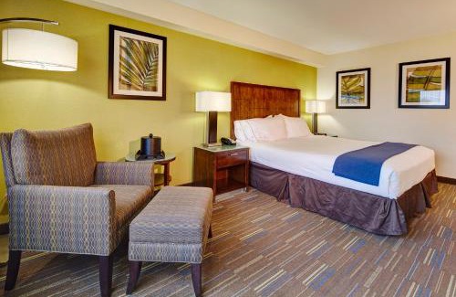 National City Hotel | Holiday Inn Express San Diego South - National City by IHG