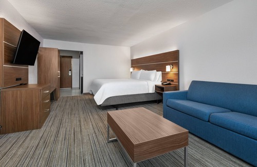 San Antonio Hotel | Holiday Inn Express San Antonio East I 10 by IHG