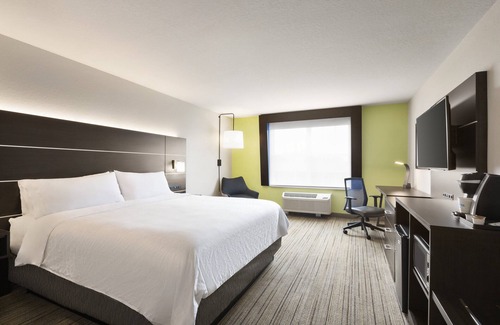 Sarasota Hotel | Holiday Inn Express Sarasota East - I-75 by IHG