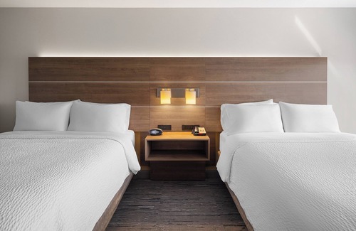 Sheboygan Hotel | Holiday Inn Express Sheboygan-Kohler by IHG