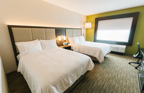 Sand Ridge Hotel | Holiday Inn Express & Suites Birmingham - Homewood by IHG
