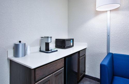 Eden Prairie Hotel | Holiday Inn Express & Suites Eden Prairie - Minneapolis by IHG