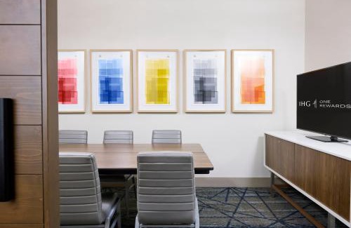 Normal Hotel | Holiday Inn Express & Suites Huntsville Northeast by IHG