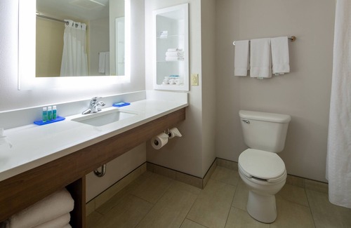 Lenoir City Hotel | Holiday Inn Express & Suites Lenoir Cty by IHG