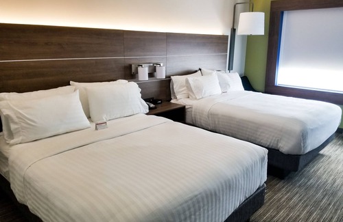 University Place Hotel | Holiday Inn Express & Suites Charlotte NE - University Area by IHG