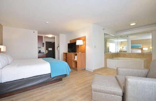 Farmington Hotel | Holiday Inn Express & Suites Farmington by IHG