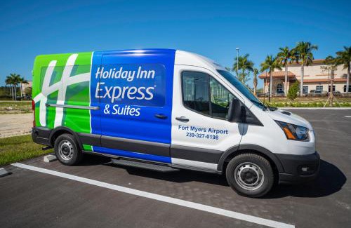 Biggar Hotel | Holiday Inn Express & Suites - Fort Myers Airport by IHG