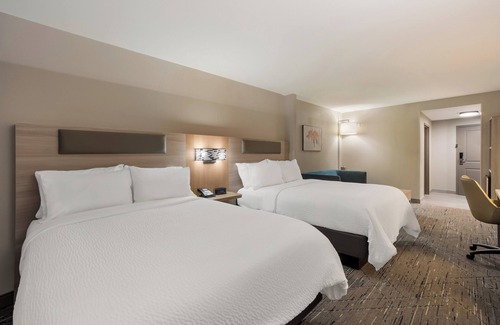 Lexington Hotel | Holiday Inn Express & Suites Lexington by IHG