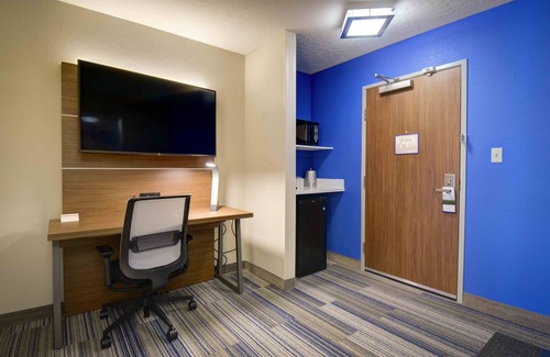 North Platte Hotel | Holiday Inn Express & Suites - North Platte by IHG