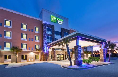 Bolivia Hotel | Holiday Inn Express & Suites Southport - Oak Island Area by IHG