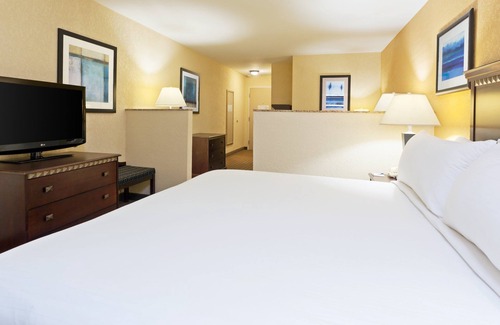 East Texas Hotel | Holiday Inn Express & Suites Allentown West by IHG