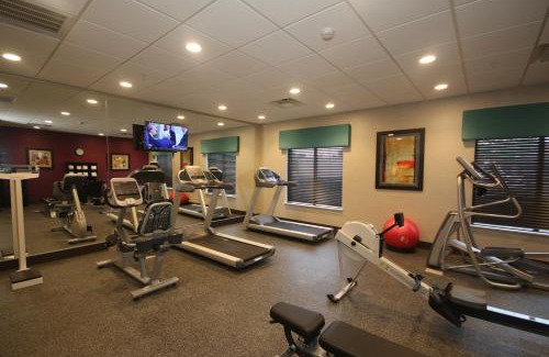 Paw Creek Hotel | Holiday Inn Express & Suites Charlotte North by IHG
