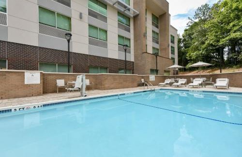 Ballantyne East Hotel | Holiday Inn Express & Suites Charlotte - Ballantyne by IHG