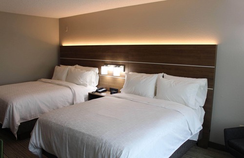 Enterprise Hotel | Holiday Inn Express & Suites Enterprise by IHG