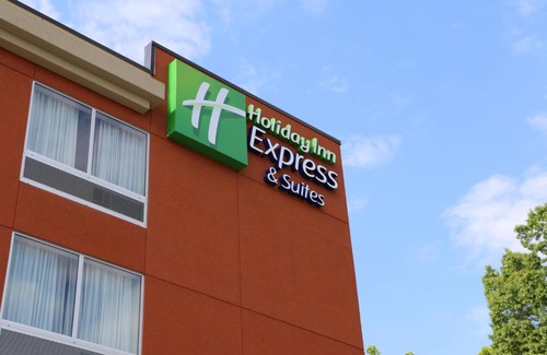 Flat Rock Hotel | Holiday Inn Express & Suites - Hendersonville SE - Flat Rock by IHG