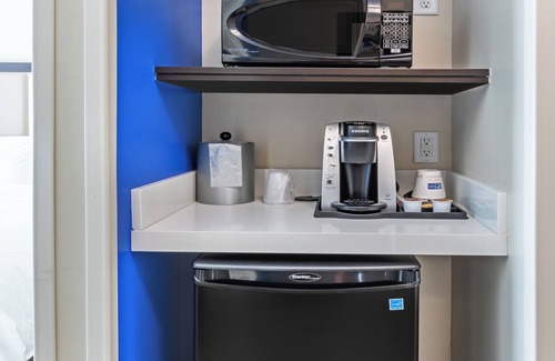Purcell Hotel | Holiday Inn Express & Suites Purcell by IHG