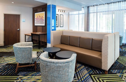 Elko Hotel | Holiday Inn Express & Suites Elko by IHG