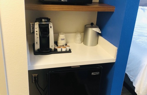 Elko Hotel | Holiday Inn Express & Suites Elko by IHG