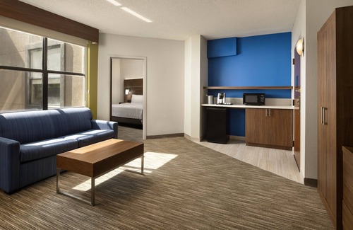 Irving Hotel | Holiday Inn Express & Suites Irving Dfw Airport North by IHG