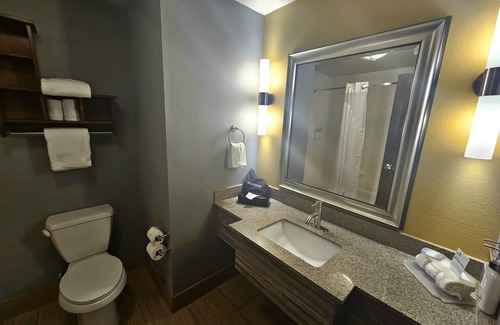Perry Hotel | Holiday Inn Express & Suites Perry-National Fairground Area #34 by IHG
