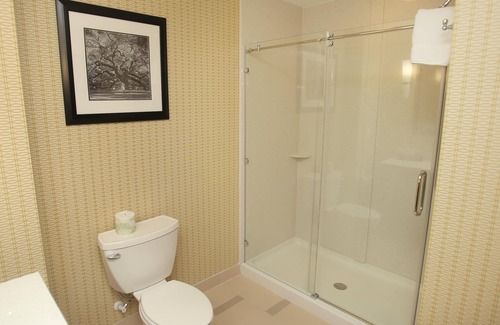 Bolivia Hotel | Holiday Inn Express & Suites Southport - Oak Island Area by IHG