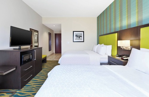Bolivia Hotel | Holiday Inn Express & Suites Southport - Oak Island Area by IHG