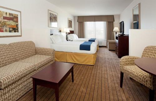 Buffalo Hotel | Holiday Inn Express & Suites Buffalo by IHG