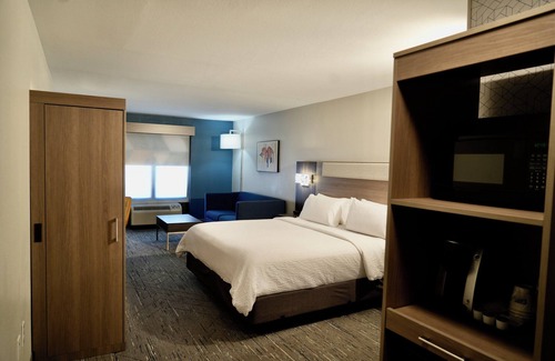 Flowood Hotel | Holiday Inn Express & Suites Flowood by IHG