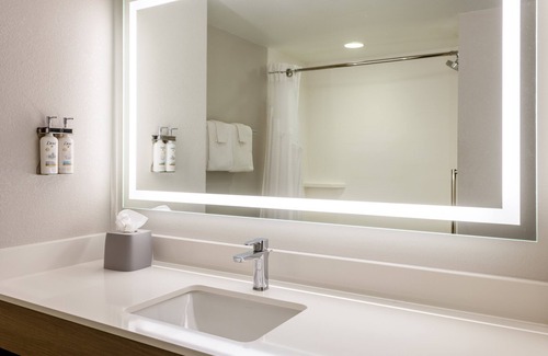 Flowood Hotel | Holiday Inn Express & Suites Flowood by IHG