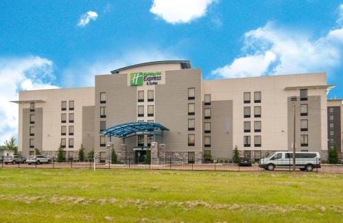 Jackson Hotel | Holiday Inn Express & Suites Jackson Downtown - Coliseum by IHG