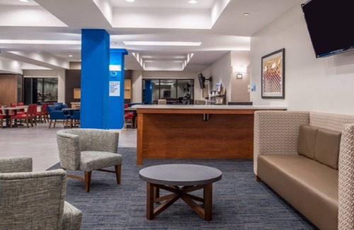 LaPlace Hotel | Holiday Inn Express & Suites Laplace by IHG