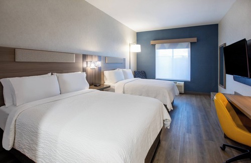 Lathrop Hotel | Holiday Inn Express & Suites Lathrop by IHG